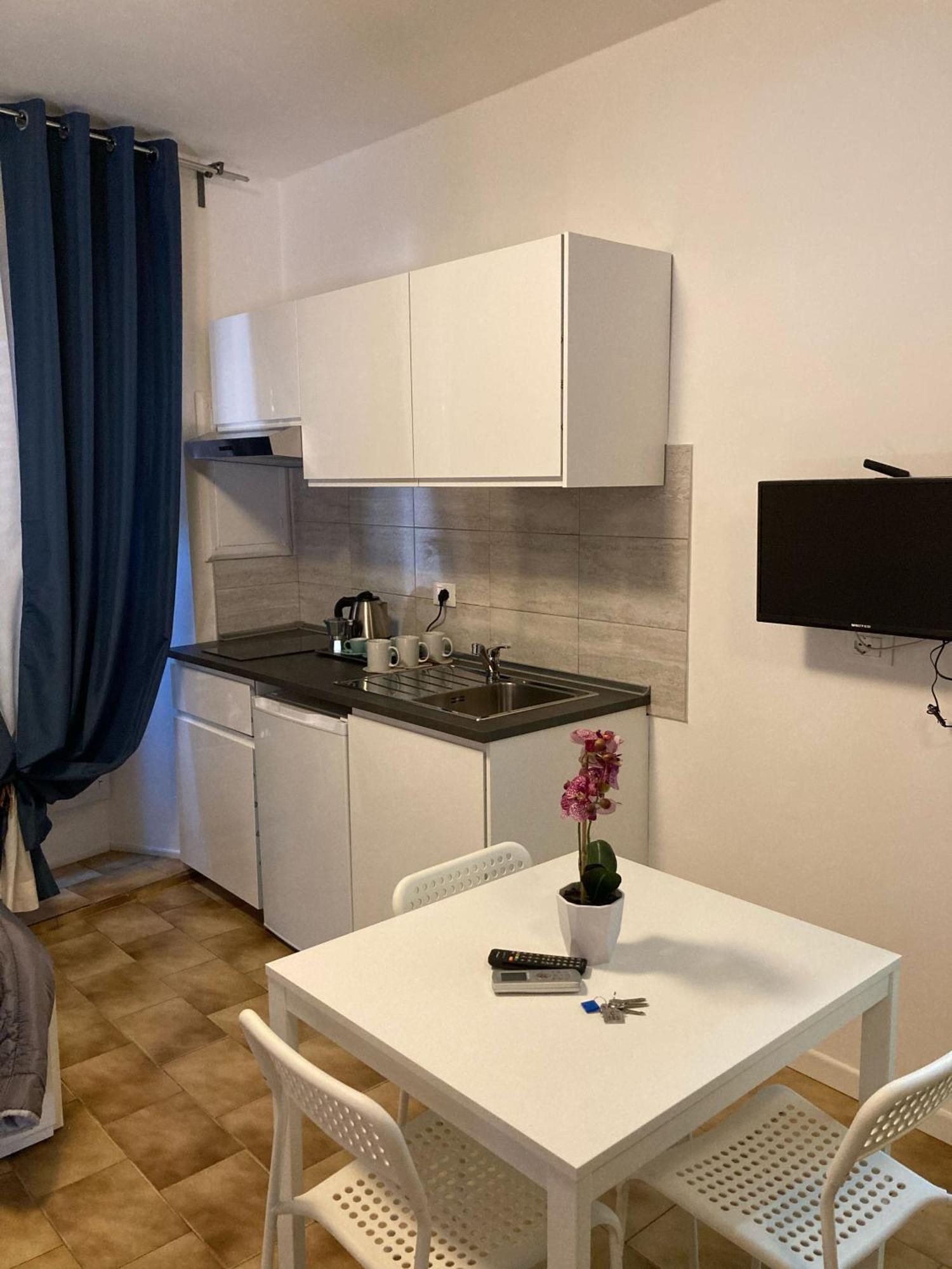 Bologna Central Apartments - Indipendenza 36 エクステリア 写真